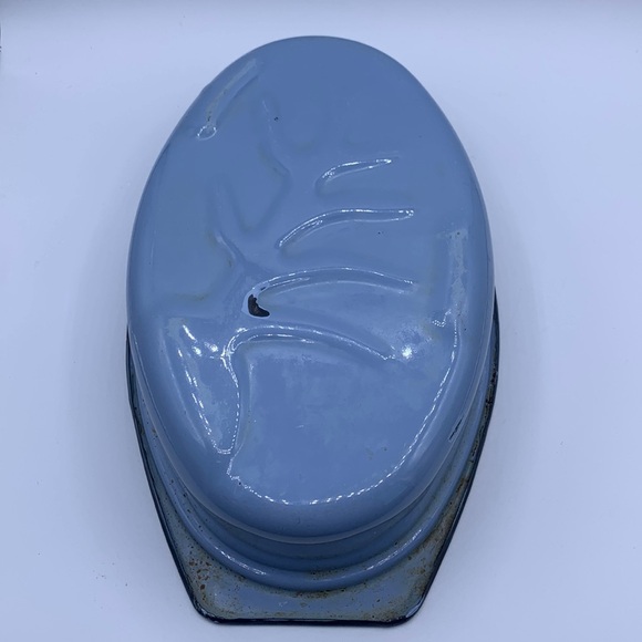 Vintage Black & Robin Egg Blue Small Enamel Roasting Pan with Lid - Picture 9 of 13